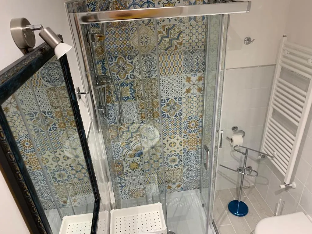 Ameli Room Florence