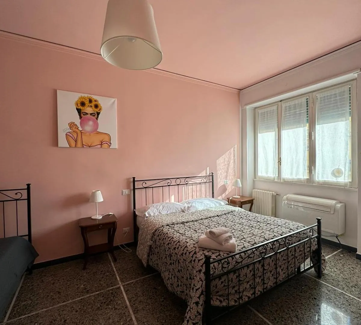 Ameli Room Florence Italy