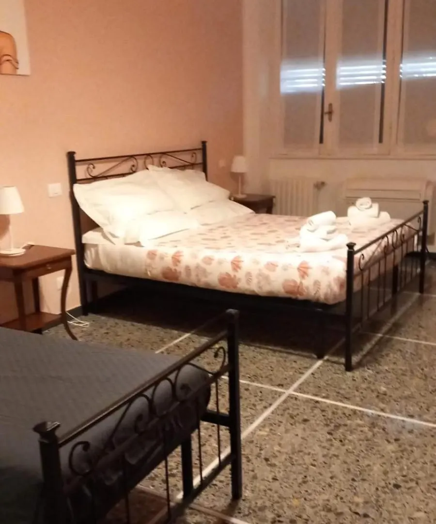 Ameli Room Florence